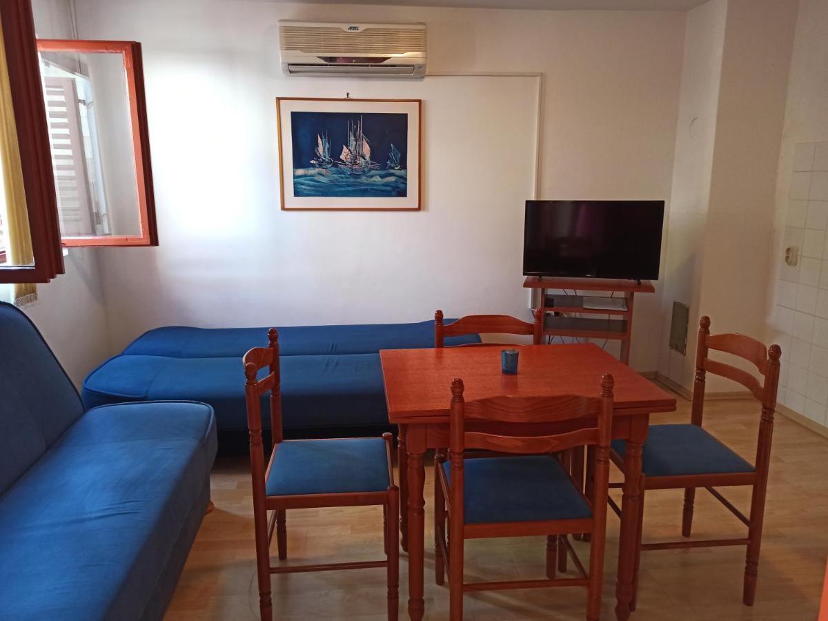 Apartments Kornati Zdrelac Ngoại thất bức ảnh